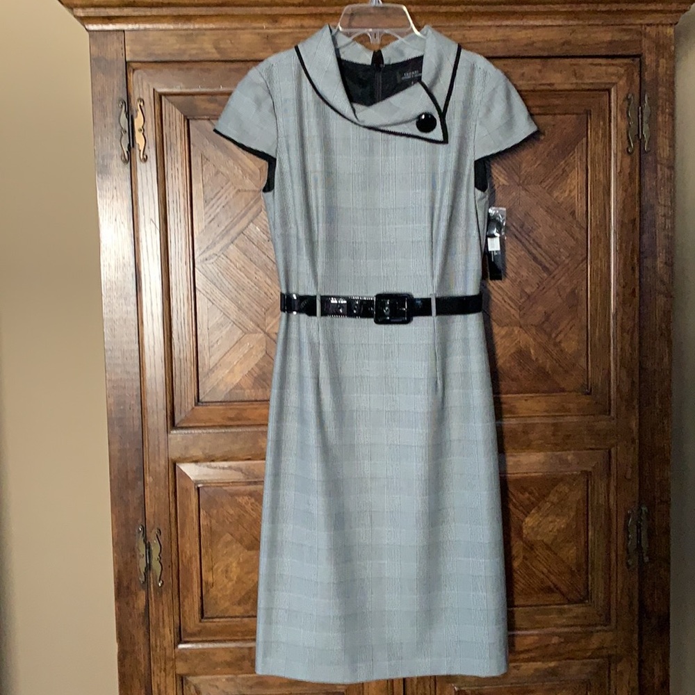 NWT Tahari so professional black & white plaid short sleeve dress. Excel…